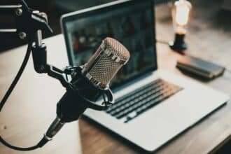 Kako stvoriti vlastitu podcast emisiju kroz 11 koraka?